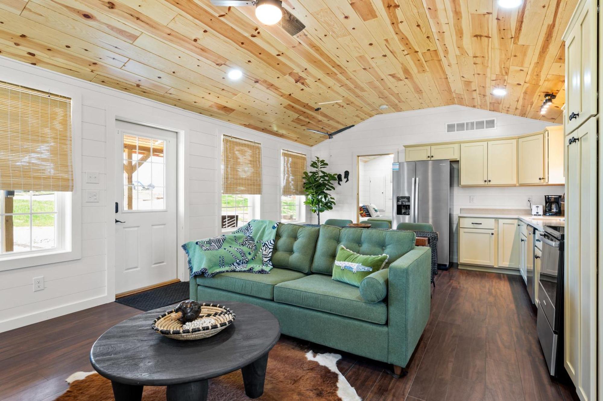 The Lodges At Eden Reserve - Pet Friendly Cabins Near Ark Williamstown Luaran gambar