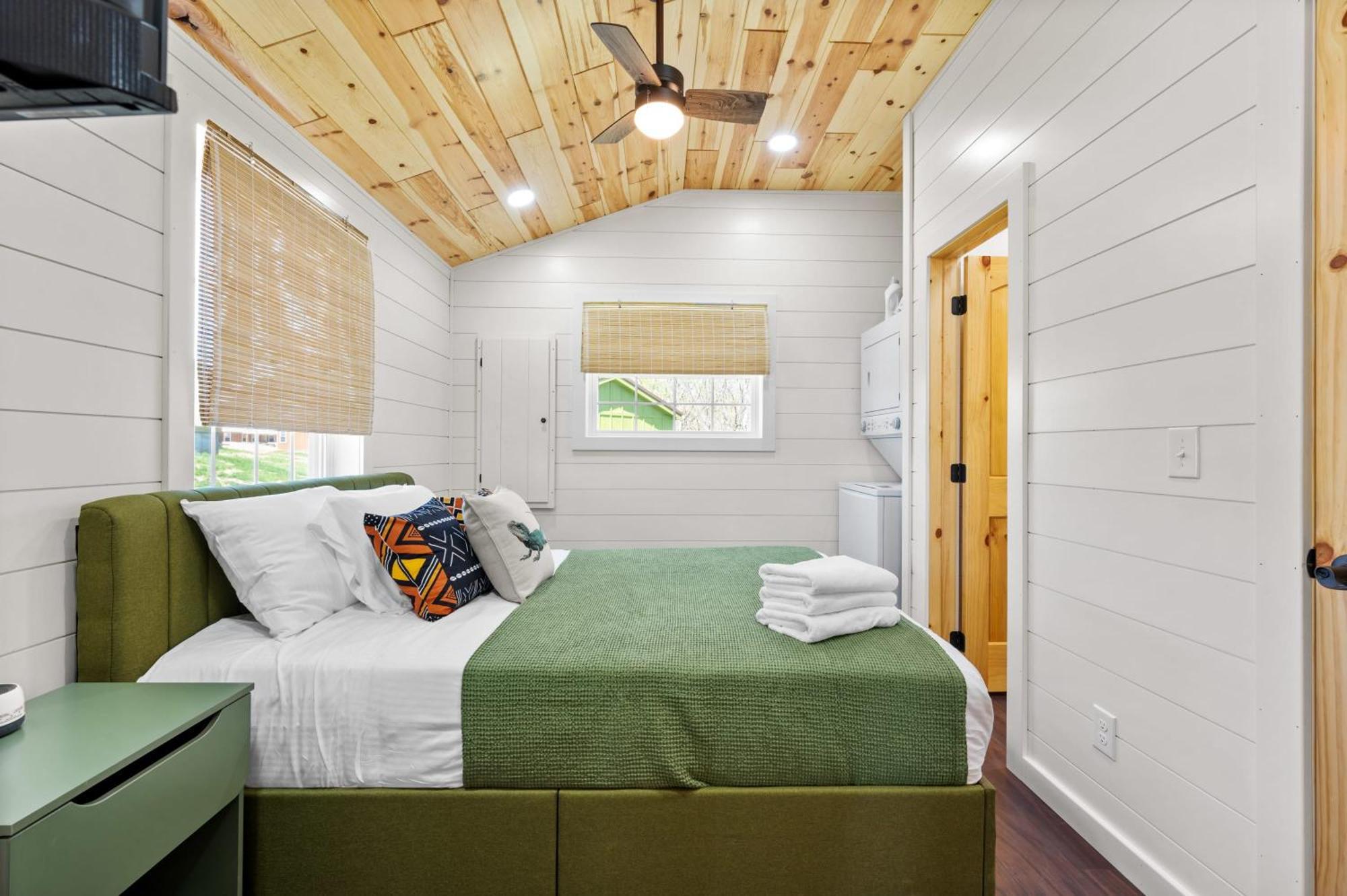 The Lodges At Eden Reserve - Pet Friendly Cabins Near Ark Williamstown Luaran gambar