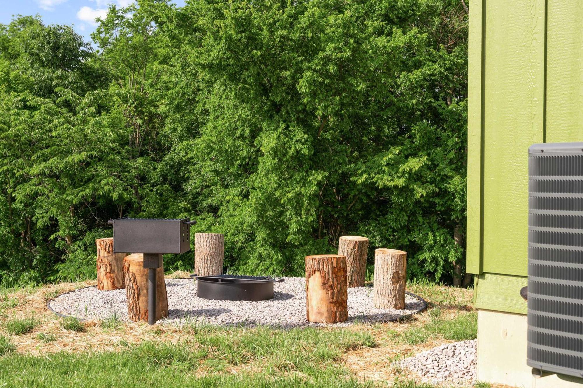 The Lodges At Eden Reserve - Pet Friendly Cabins Near Ark Williamstown Luaran gambar